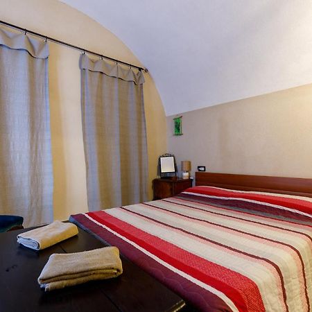 Colletta Arve Castelbianco - B&B E Appartamento מראה חיצוני תמונה