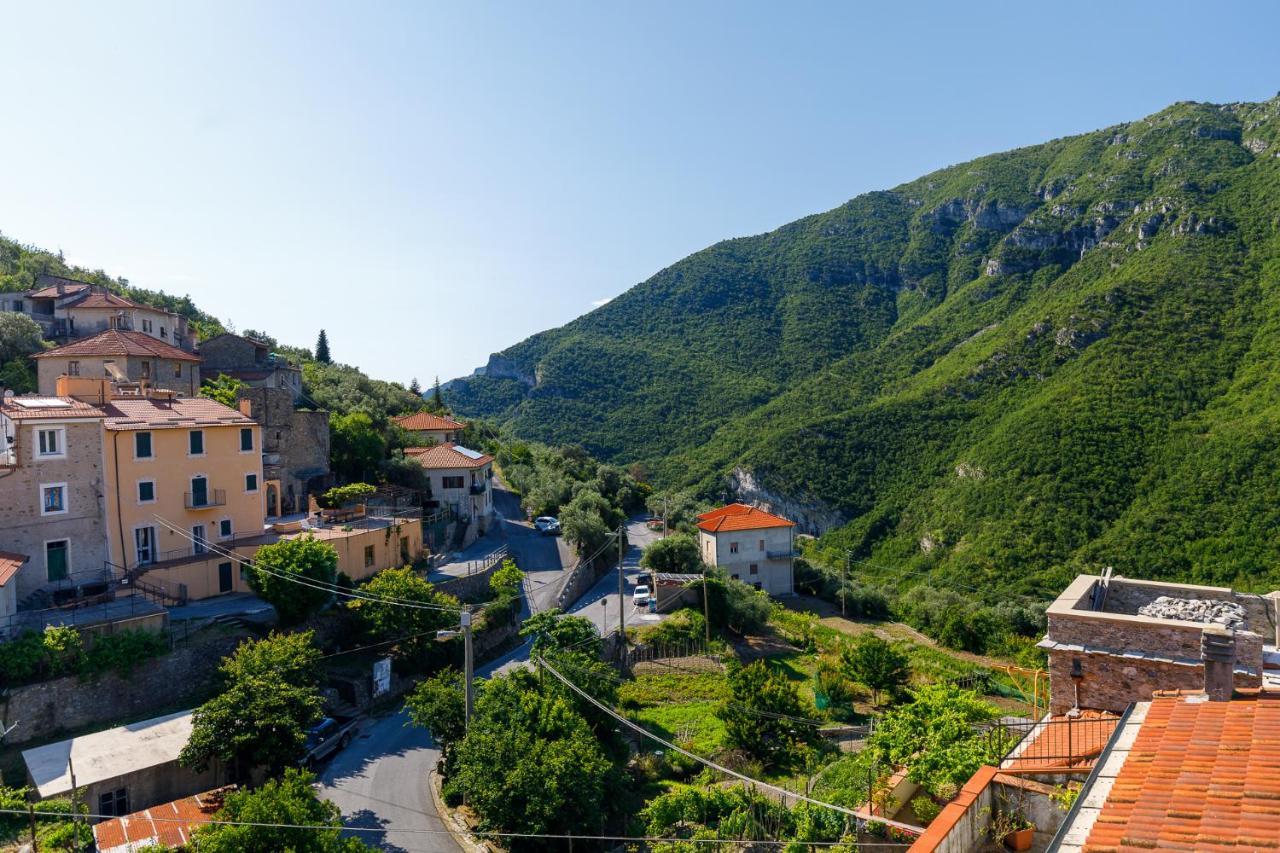 Colletta Arve Castelbianco - B&B E Appartamento מראה חיצוני תמונה