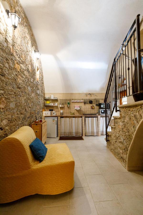 Colletta Arve Castelbianco - B&B E Appartamento מראה חיצוני תמונה