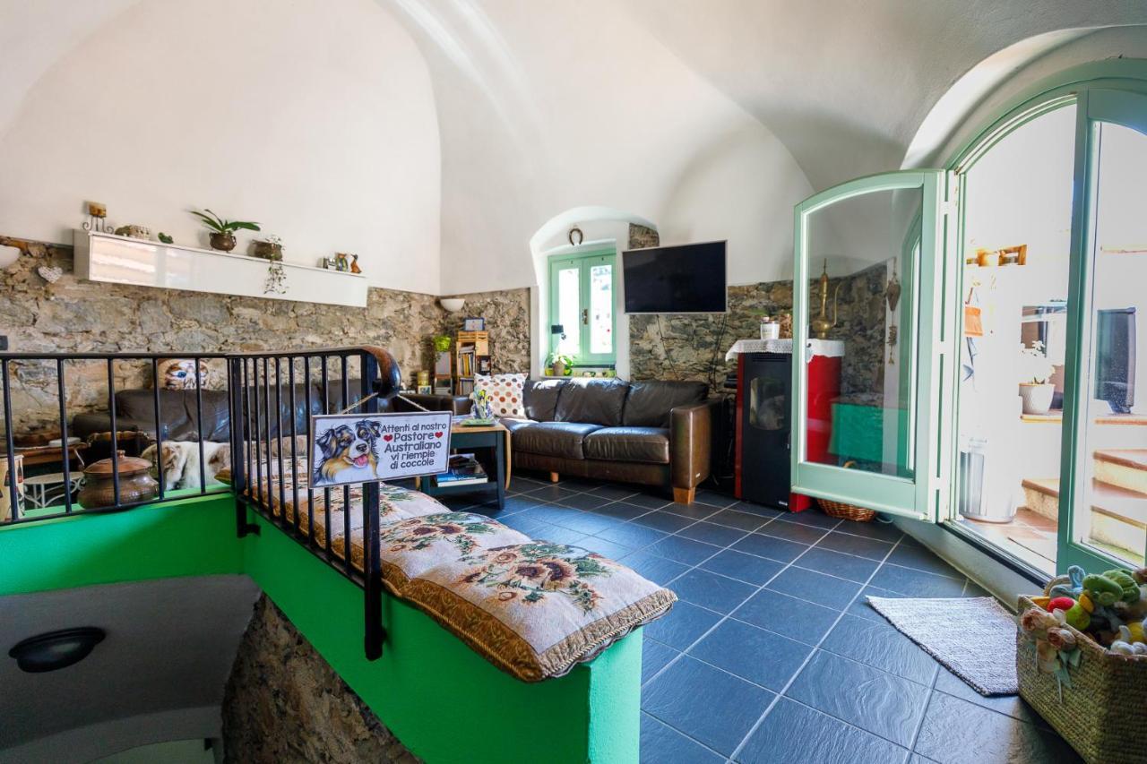 Colletta Arve Castelbianco - B&B E Appartamento מראה חיצוני תמונה