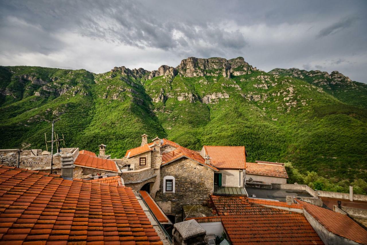 Colletta Arve Castelbianco - B&B E Appartamento מראה חיצוני תמונה