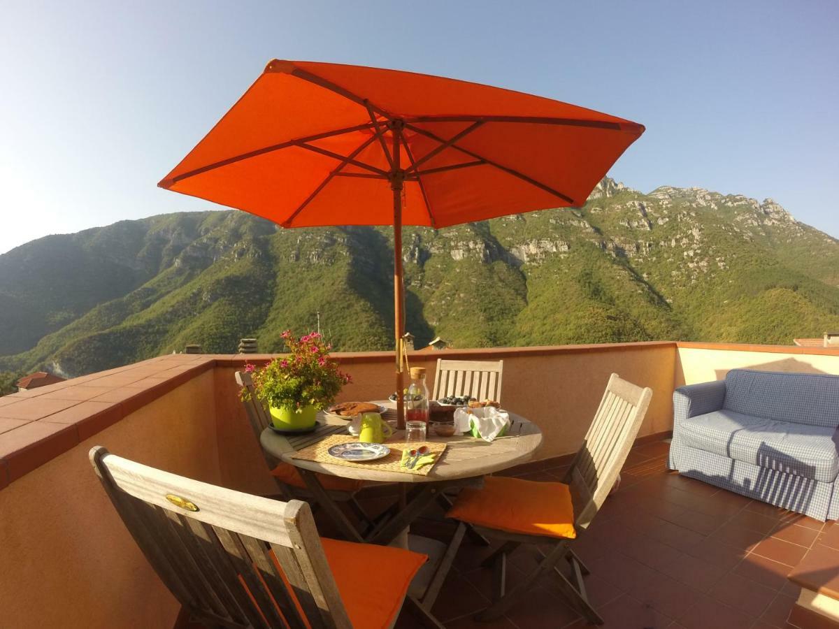 Colletta Arve Castelbianco - B&B E Appartamento מראה חיצוני תמונה